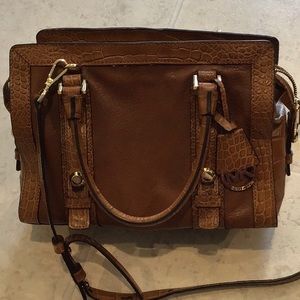 Michael Kors Medium Collins Satchel in Camel